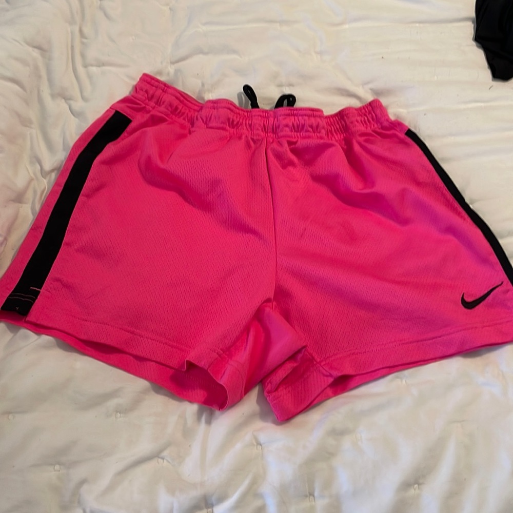 Women’s Nike dri-fit shorts size small pink